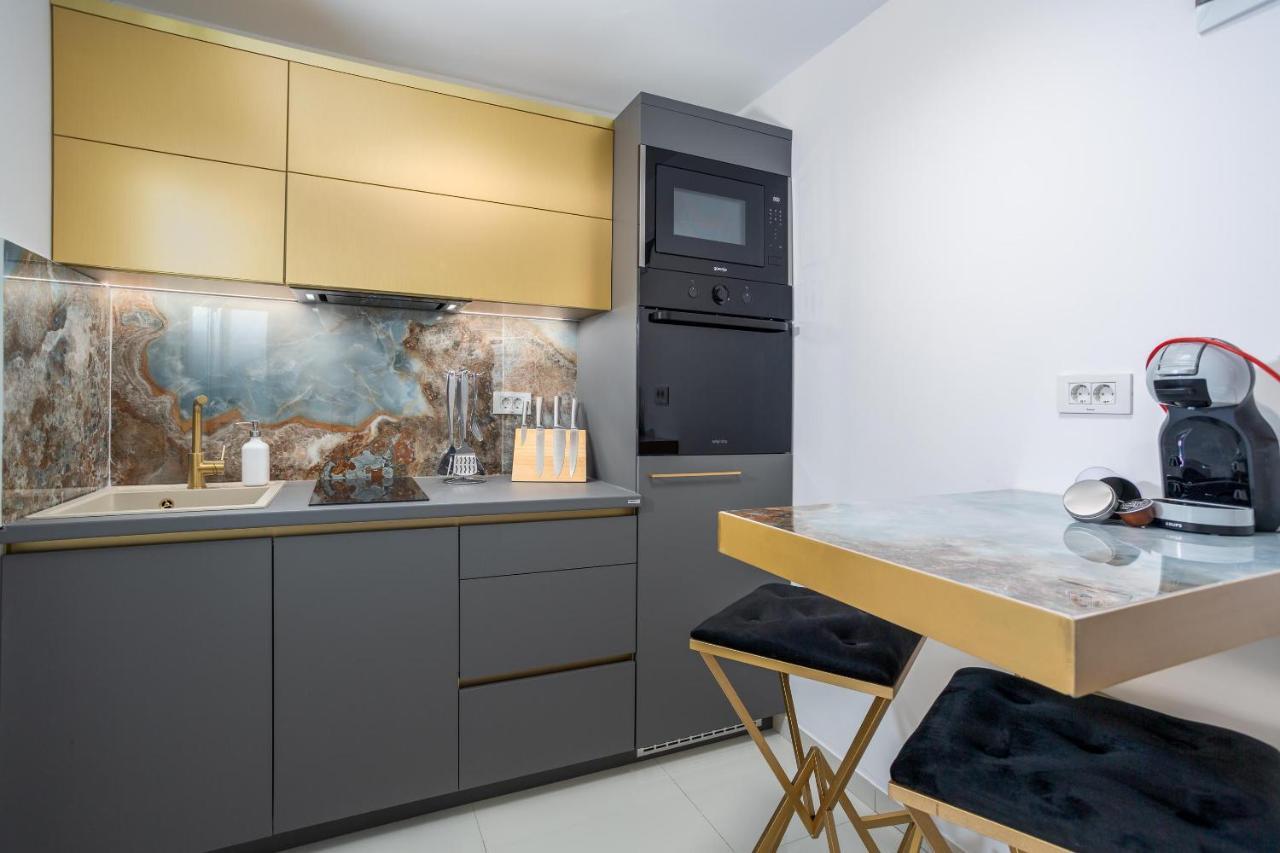 Apartments Petra Krk Крк Екстер'єр фото