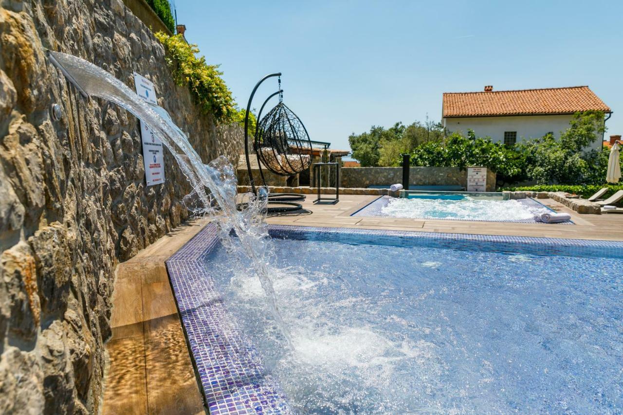 Apartments Petra Krk Крк Екстер'єр фото