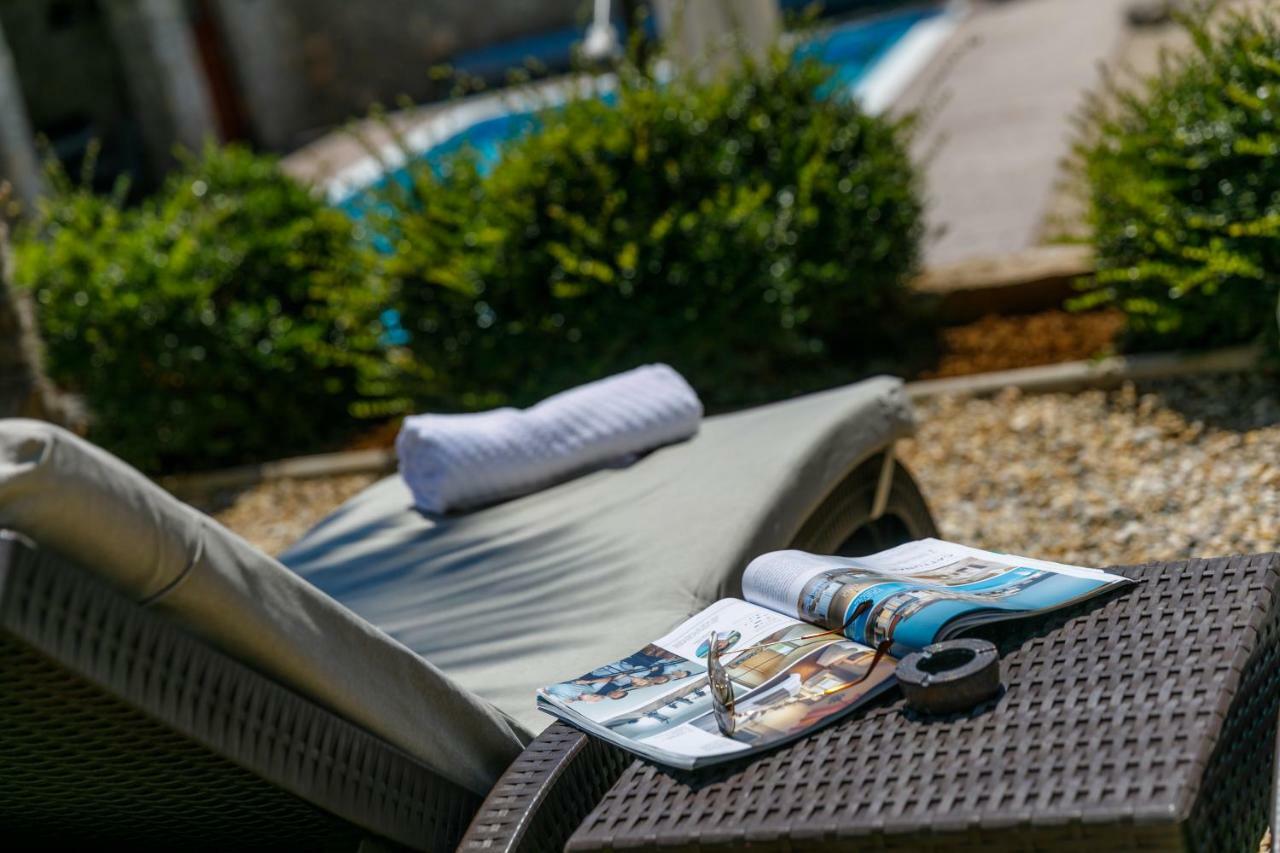 Apartments Petra Krk Крк Екстер'єр фото