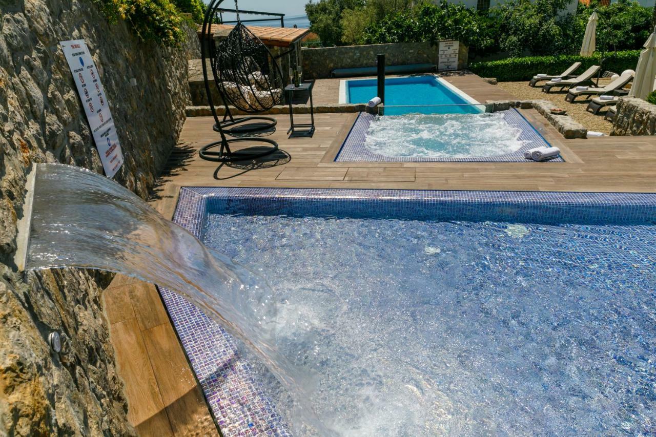 Apartments Petra Krk Крк Екстер'єр фото