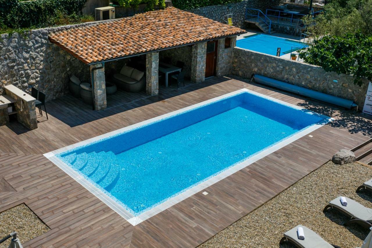 Apartments Petra Krk Крк Екстер'єр фото